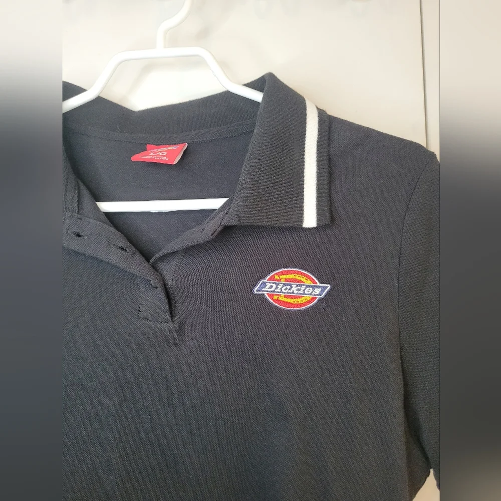 Dickies Black & White Collar Crop Shirt - Picture 2 of 4